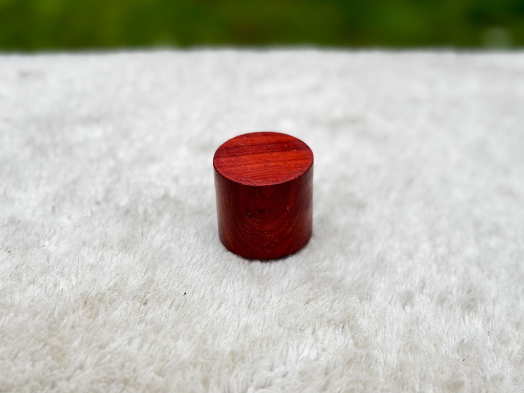 Padouk Magnetic Knife Holder
